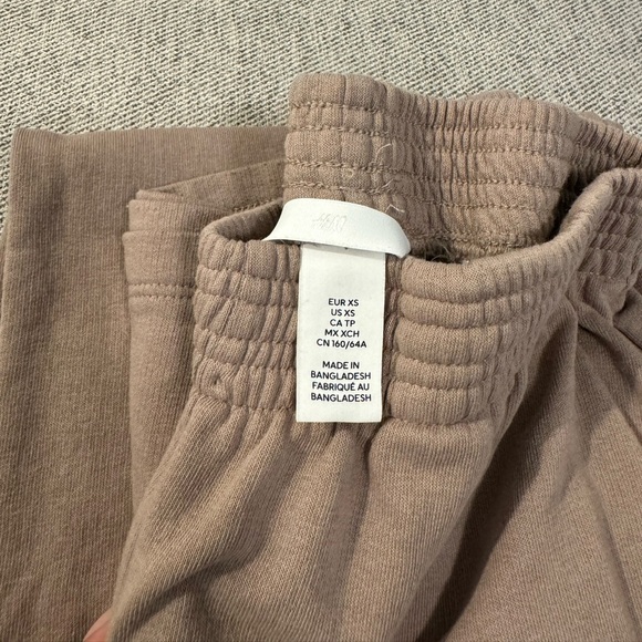 HM Sweatpants - Picture 3 of 3